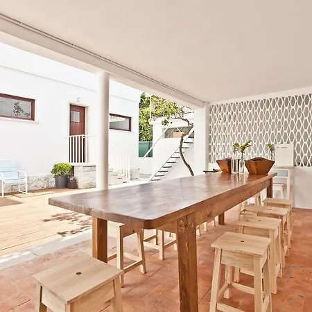 Lost Caparica Surf House Отель типа 