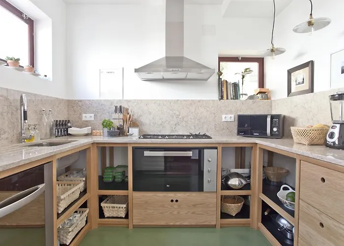 Lost Caparica Surf House Costa de Caparica