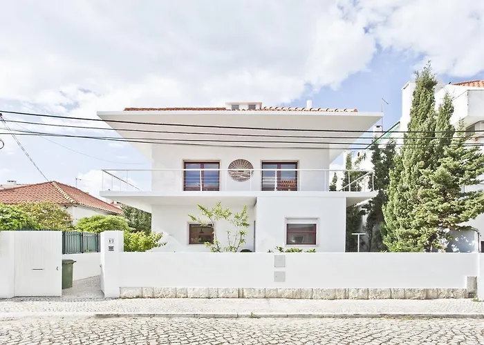 Lost Caparica Surf House Costa de Caparica