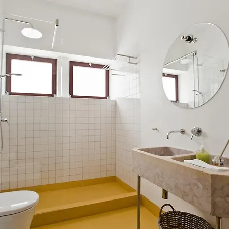 Lost Caparica Surf House * Costa da Caparica