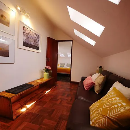 Bed & Breakfast Lost Caparica Surf House *